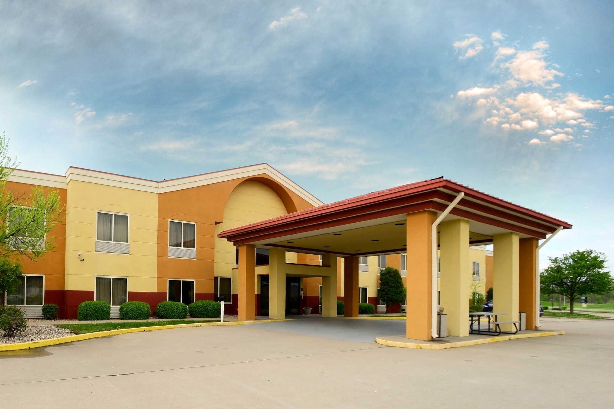 Baymont By Wyndham Marion Exterior foto